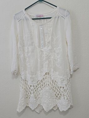 Choklate Embroidered Crochet Hem Women's Tunic Top - Cream M